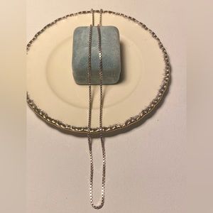 💛 Men’s 925 sterling silver stamped box chain. 22”.